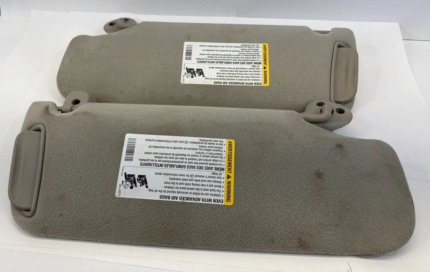 2003-2006 TAHOE YUKON ESCALADE LEFT & RIGHT SUNVISOR SUN VISOR SET CLOTH OEM