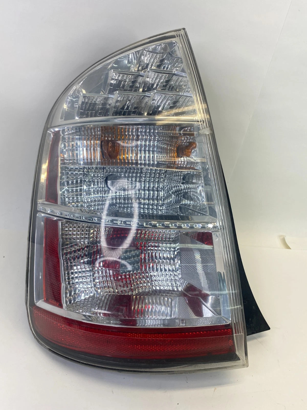 06-09 TOYOTA PRIUS REAR LEFT DRIVER SIDE TAIL LIGHT LAMP TAILLIGHT AIP2R3ST OEM