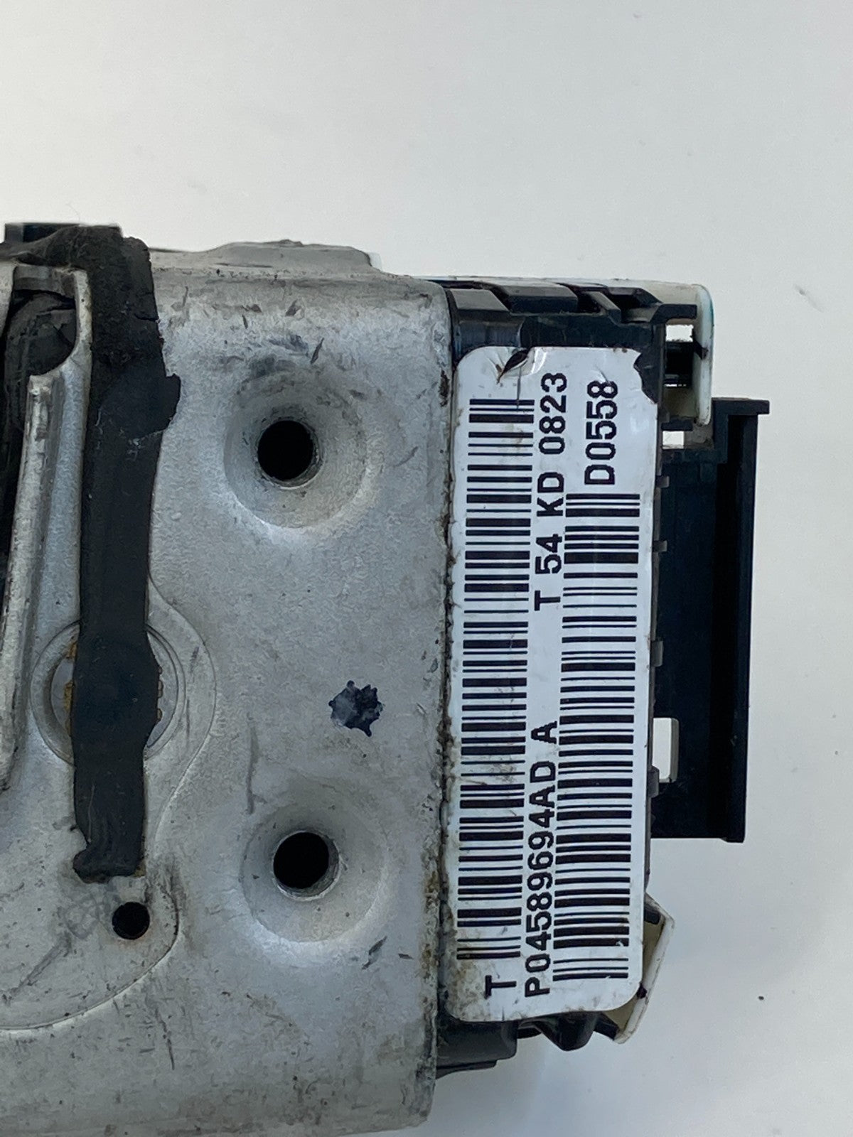 2011-2016 Chrysler Town & Country Front Right Door Lock Latch Actuator 04589694A