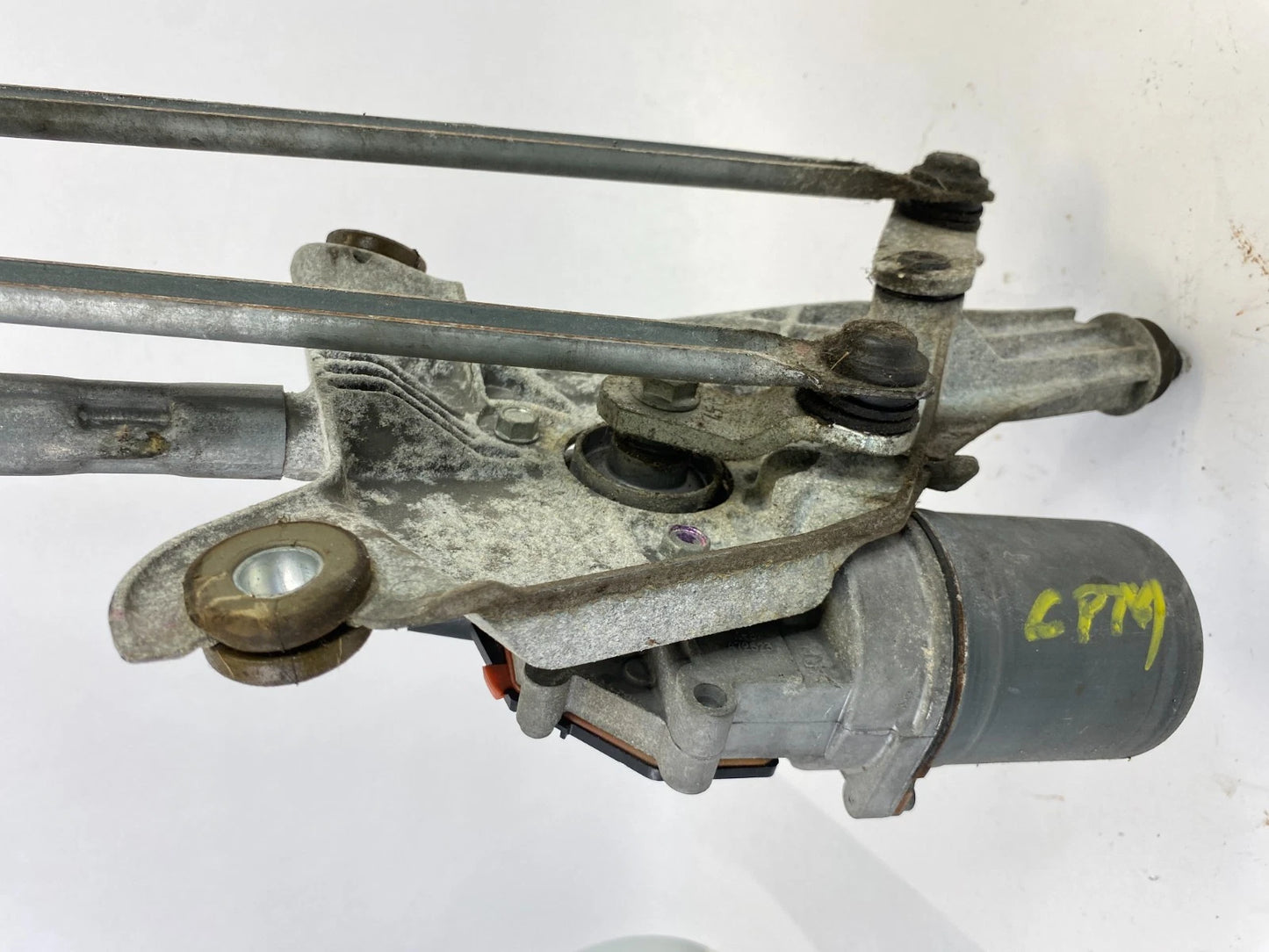 2005-2010 TOYOTA AVALON FRONT WINDSHIELD WIPER MOTOR W/ LINKAGE OEM