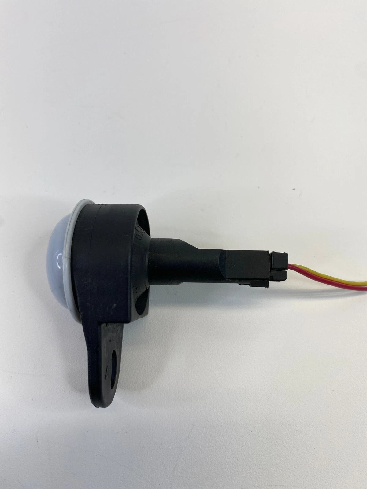 2001-2015 JEEP GRAND CHEROKEE UNDER DASH DASHBOARD COURTESY LAMP LIGHT 56042559
