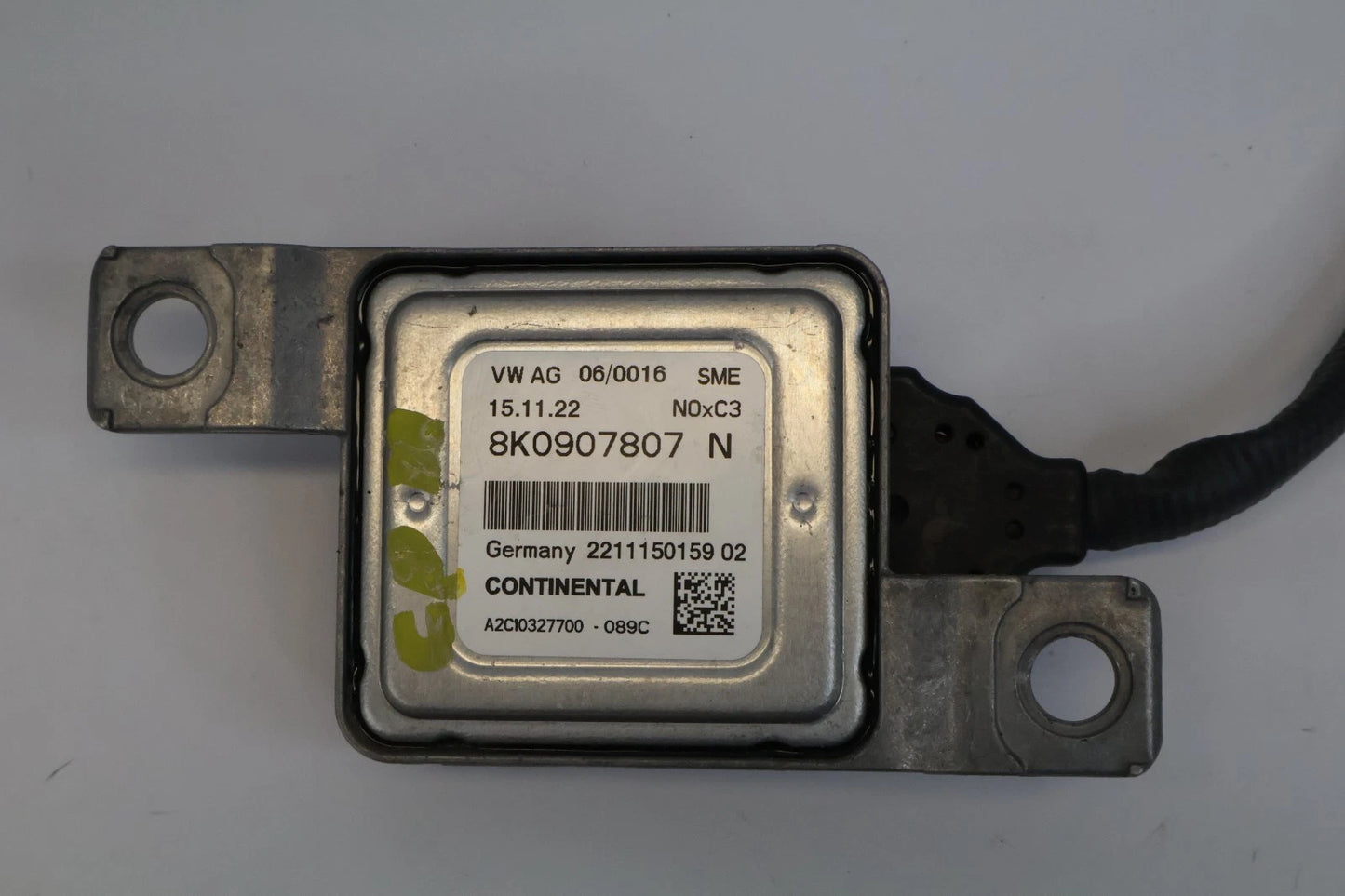2011-2016 VW TOUAREG 3.0L V6 TDI FRONT NOX SENSOR CONTROL MODULE OEM 8K0907807N