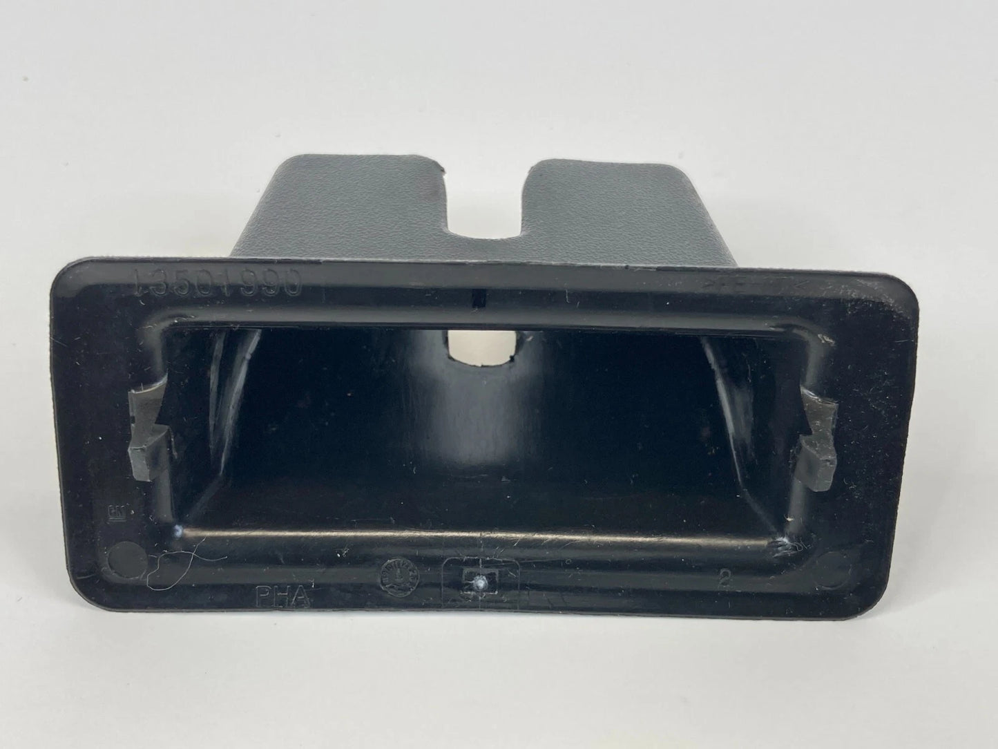 2011-2017 BUICK REGAL REAR TRUNK DECK LID LOCK LATCH COVER TRIM 13501990 OEM