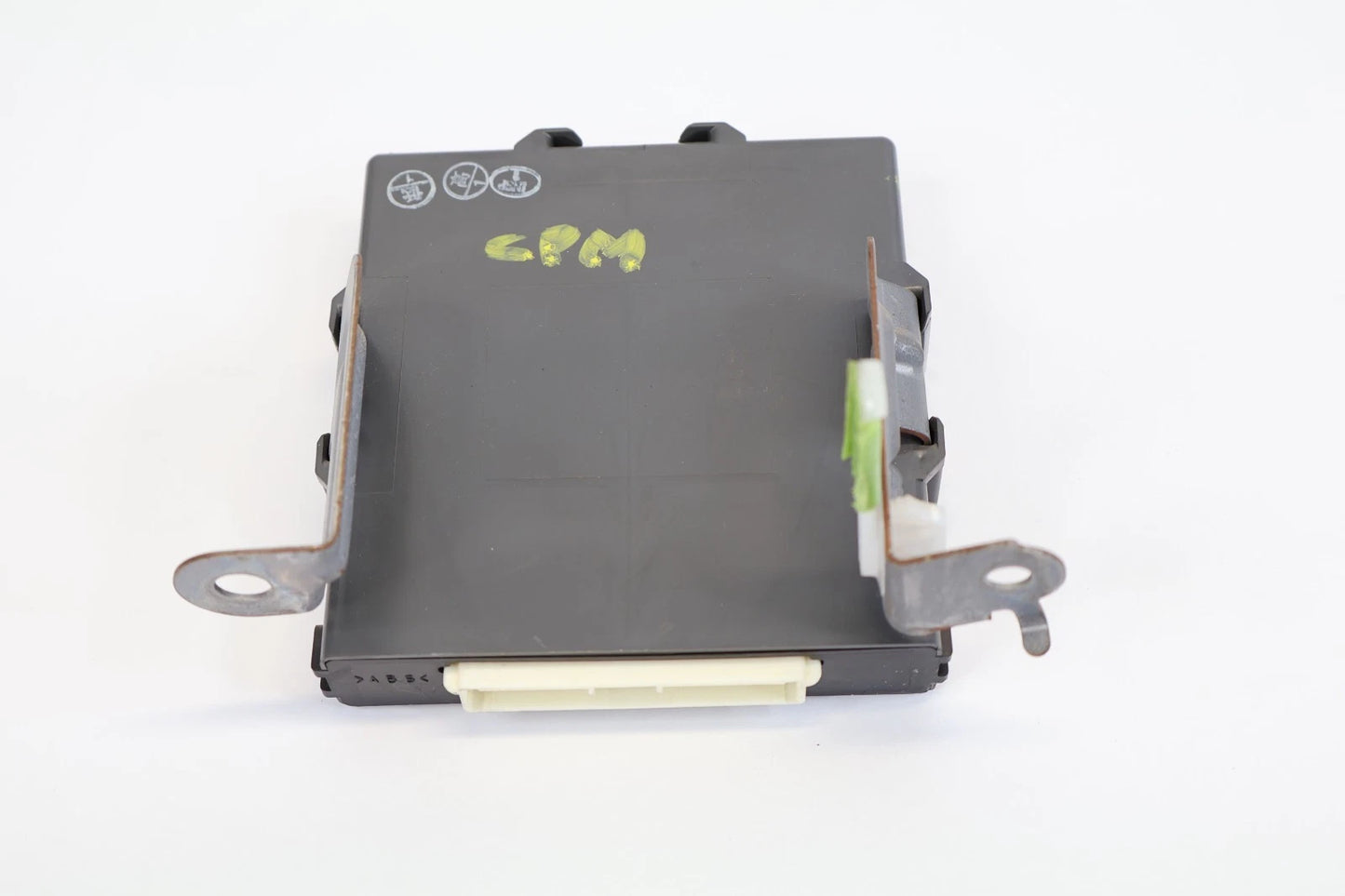 2004-2009 TOYOTA PRIUS POWER SUPPLY SOURCE CONTROL MODULE UNIT 89670-47010