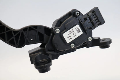 2012-2017 HYUNDAI ACCENT GAS PEDAL ACCELERATOR POSITION SENSOR ASSEMBLY