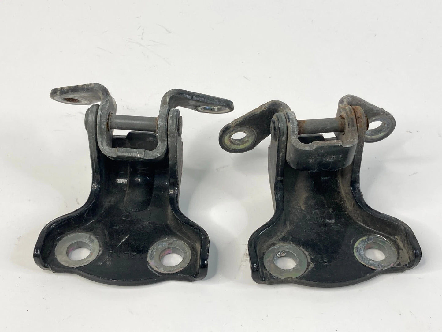 2012-2015 CHEVROLET CAPTIVA SPORT REAR DOOR LEFT UPPER & LOWER HINGE SET PAIR