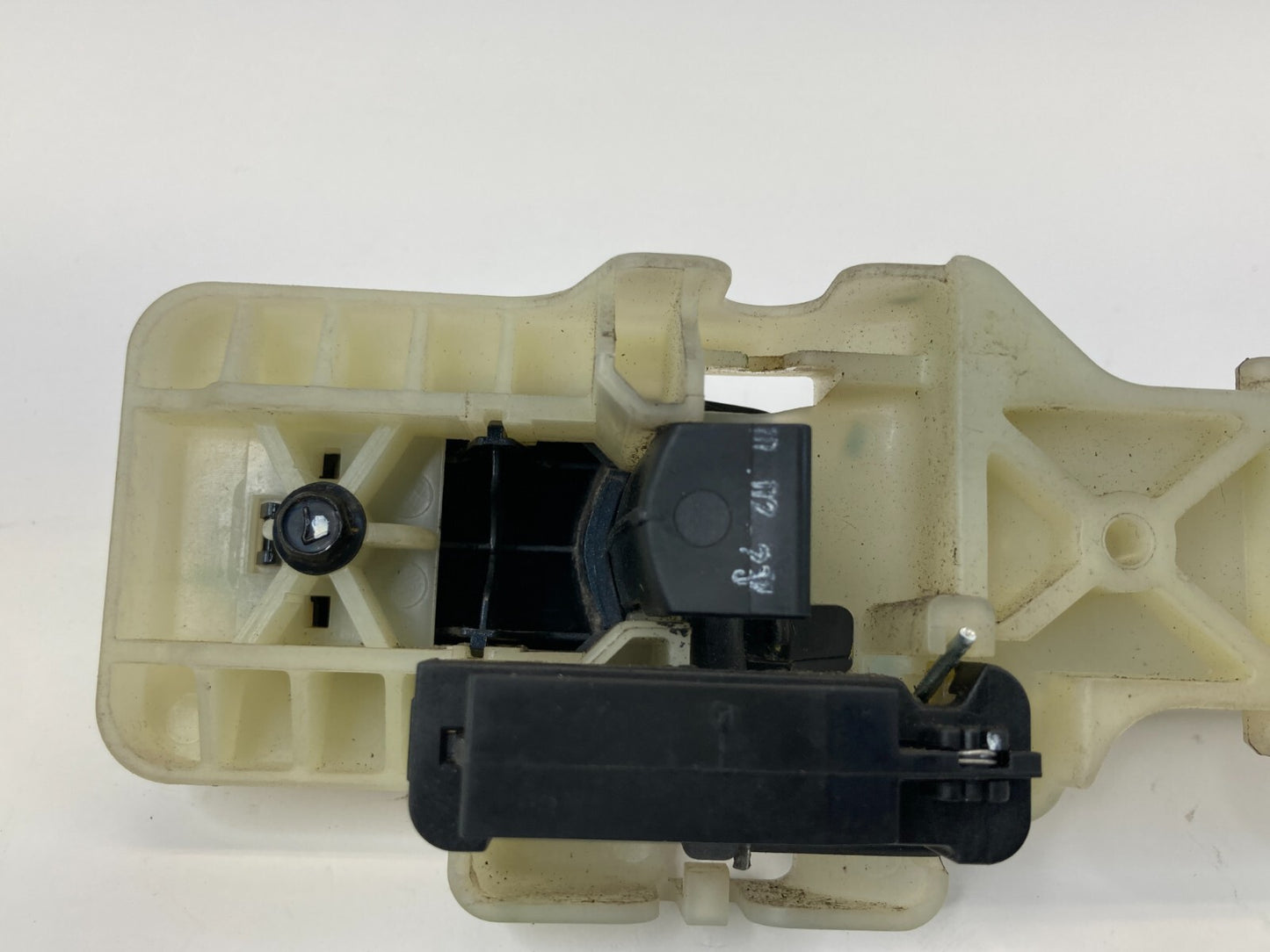 2011-2014 Hyundai Sonata Rear Left Side Exterior Door Handle RR LH OEM