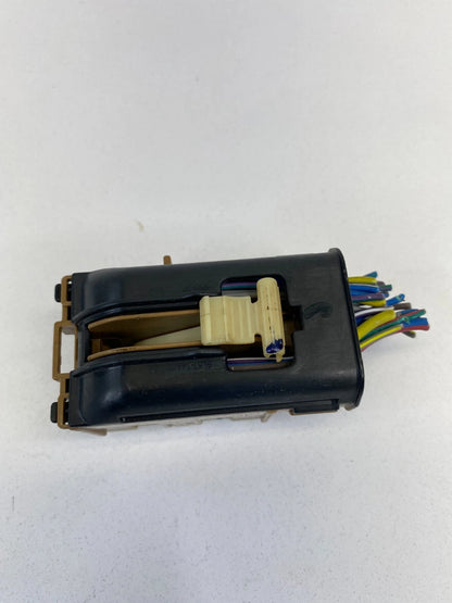 2007 07 LINCOLN MKZ DASH RELAY FUSE BOX PANEL CONNECTOR PLUG 5L5T-14A099-AA OEM
