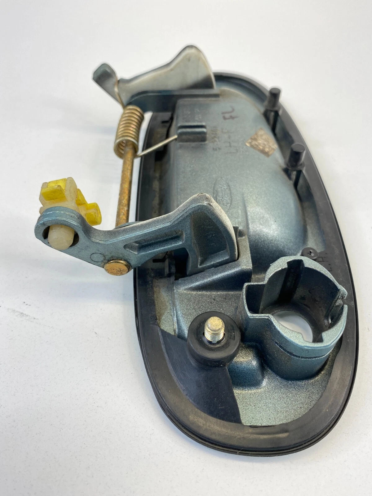1997 1998 1999 FORD ESCORT FRONT LEFT EXTERIOR DOOR HANDLE ASSEMBLY 6322401 OEM