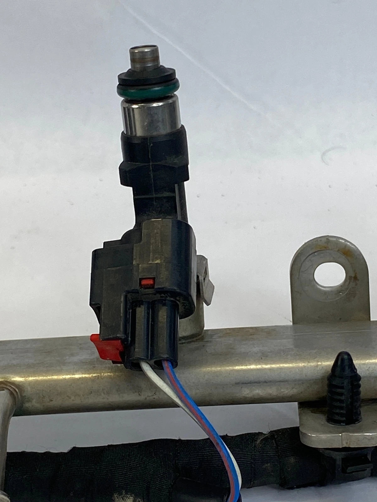 2012-2017 FIAT 500 1.4L ENGINE FUEL INJECTOR RAIL WITH INJECTORS OEM 0280158262