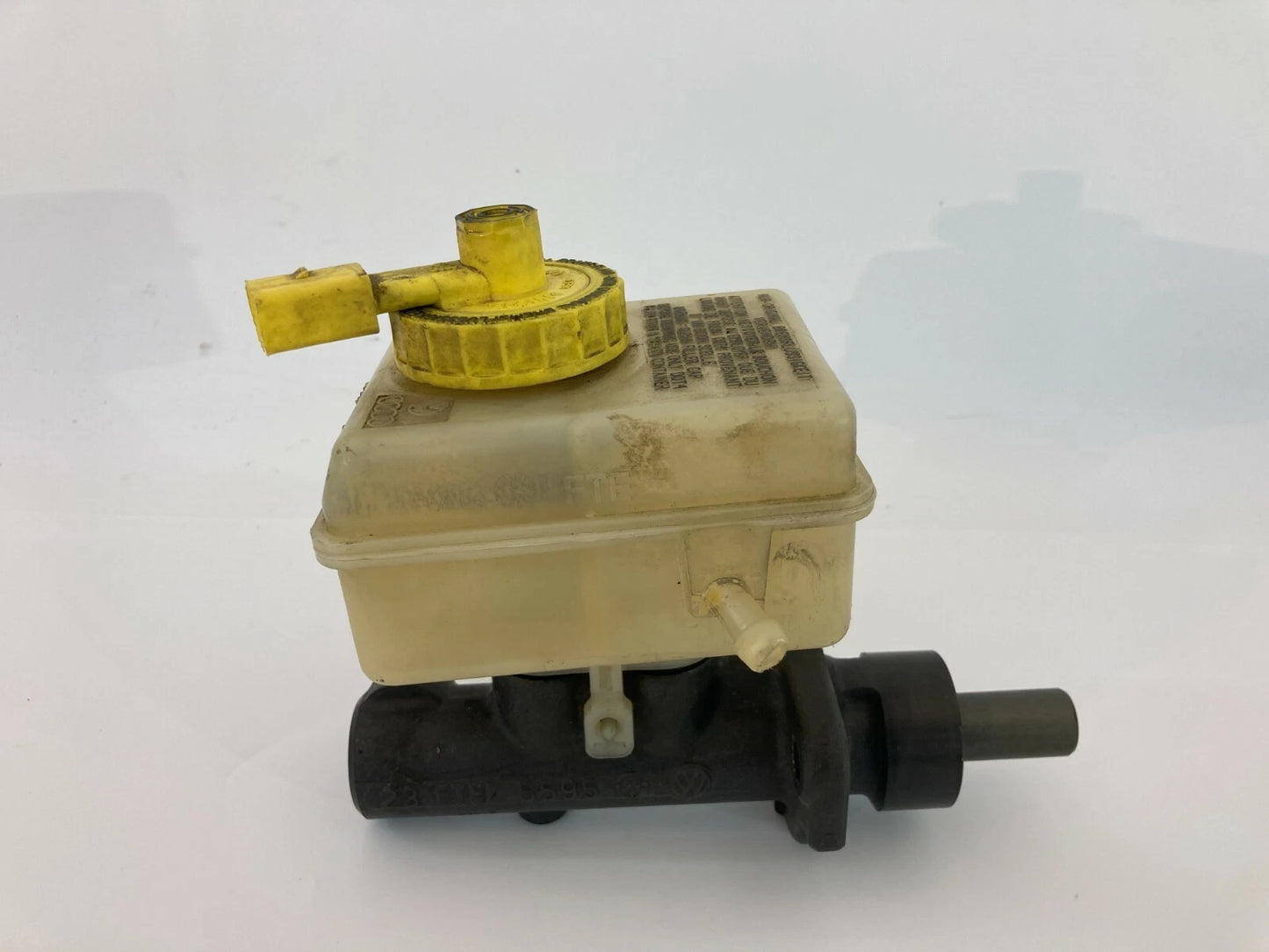 2008 FORD ESCAPE 2.3L BRAKE FUID MASTER CYLINDER W/ RESERVOIR TANK BOTTLE OEM