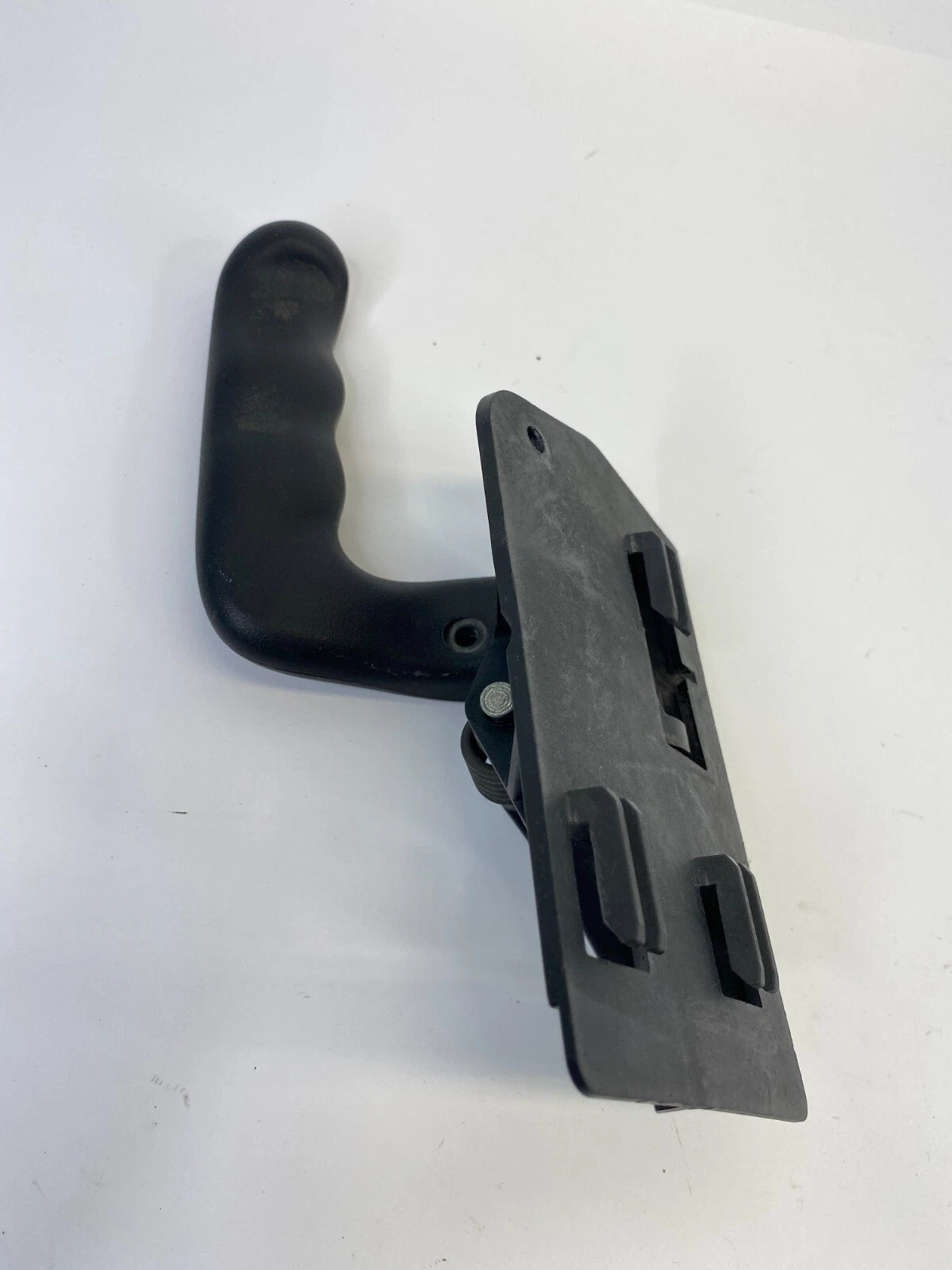 2003-2006 CHEVROLET AVALANCHE SUV 4DR RIGHT PASSENGER DOOR INNER HANDLE 15186043