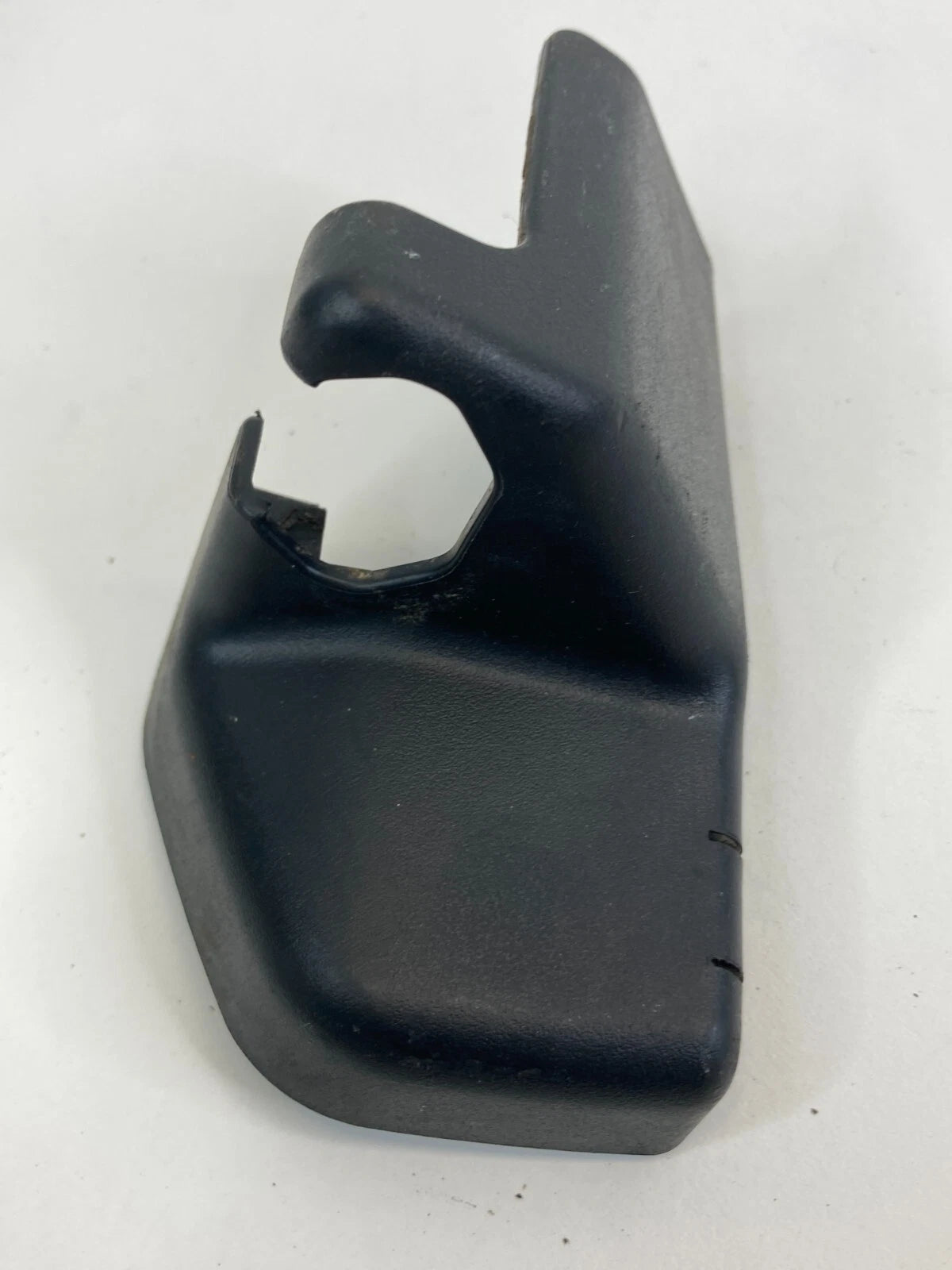 2003-2008 TOYOTA COROLLA 4DR FRONT RIGHT SEAT TRACK END COVER TRIM 72157-02060-B