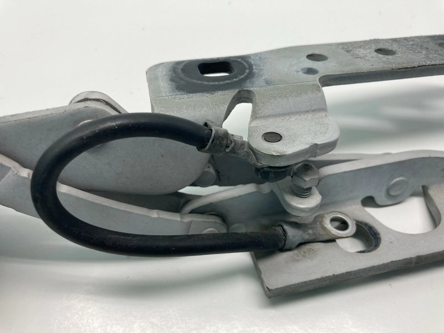 2002 2003 2004 2005 BMW 745i 745Li Right Passenger Hood Hinge RH OEM