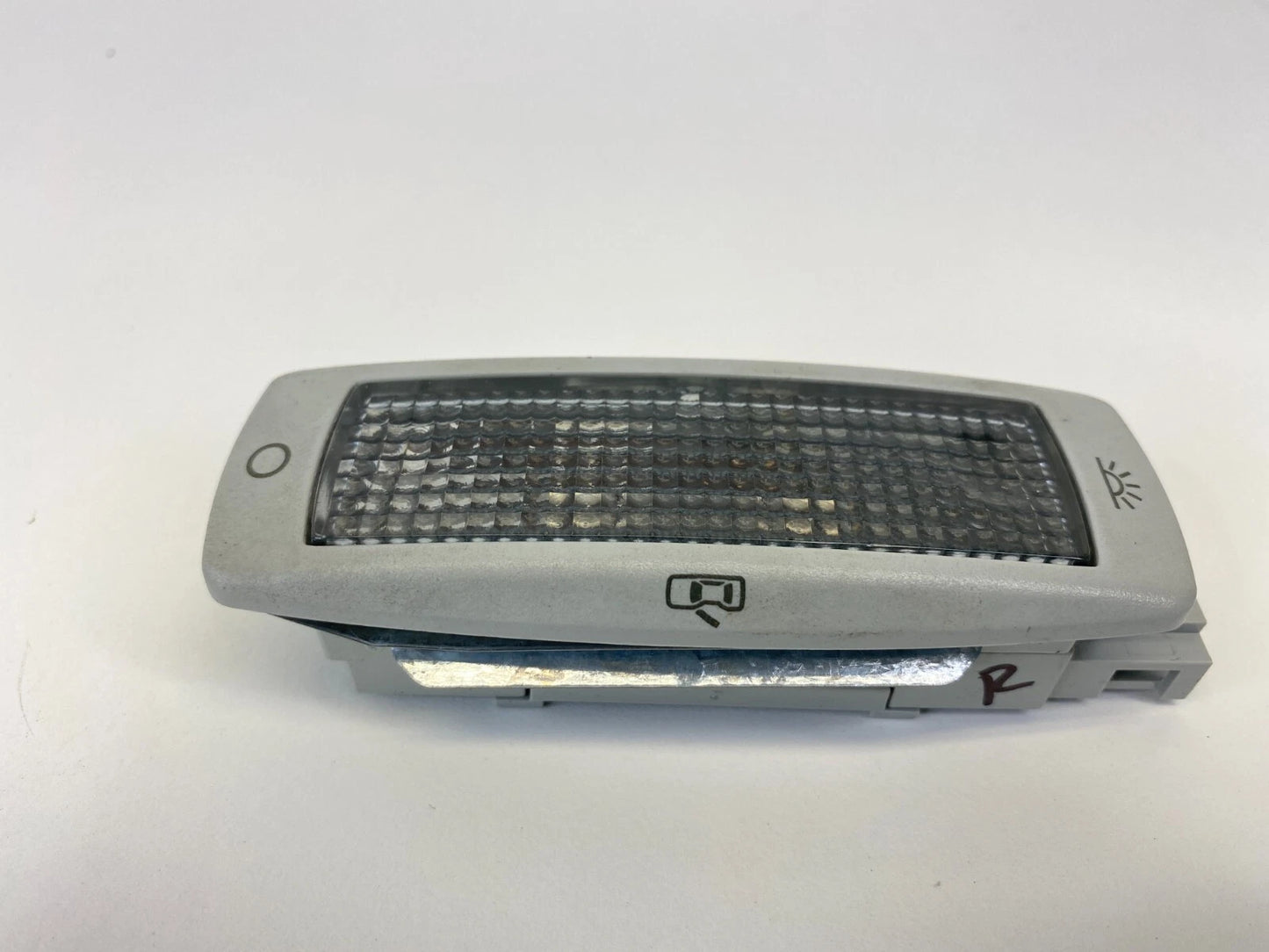 98-05 VOLKSWAGEN PASSAT INTERIOR REAR RIGHT DOME MAP LIGHT LAMP 3B0947291 OEM
