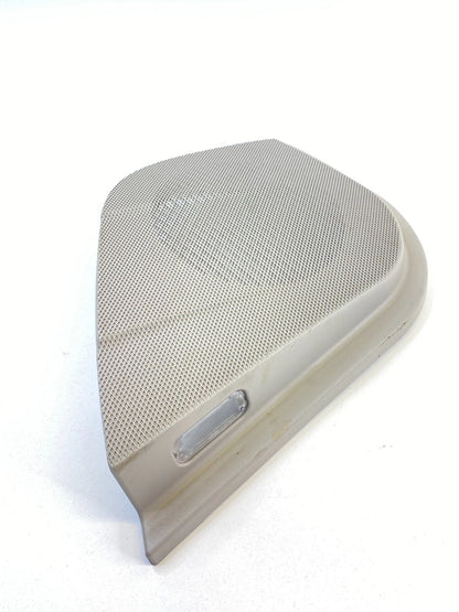 03-06 MERCEDES-BENZ E 500 FRONT LEFT SIDE DOOR SPEAKER GRILLE COVER 2117270788