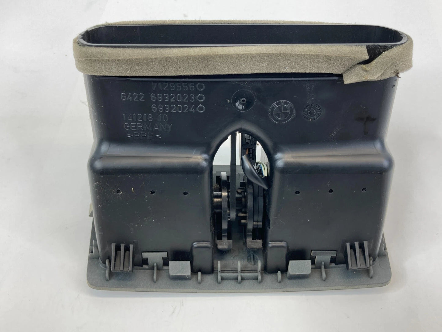 2006 BMW 330I 330XI 325I REAR CENTER CONSOLE AC AIR VENT GRILLE 64226932023 OEM