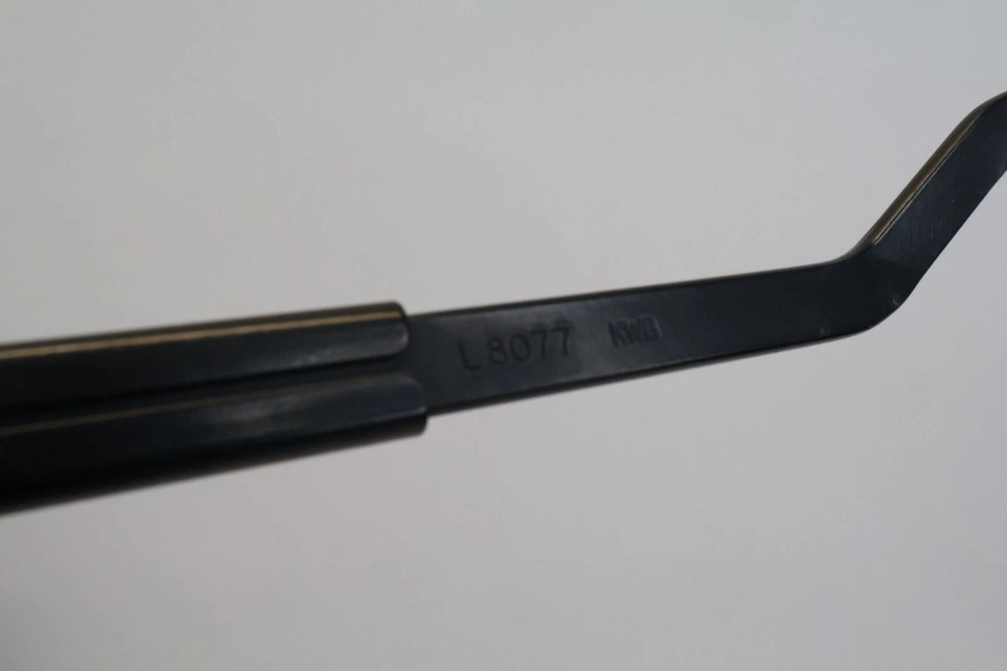 2011-2016 HYUNDAI ELANTRA FRONT LEFT & RIGHT WINDSHIELD WIPER ARM PAIR SET OEM