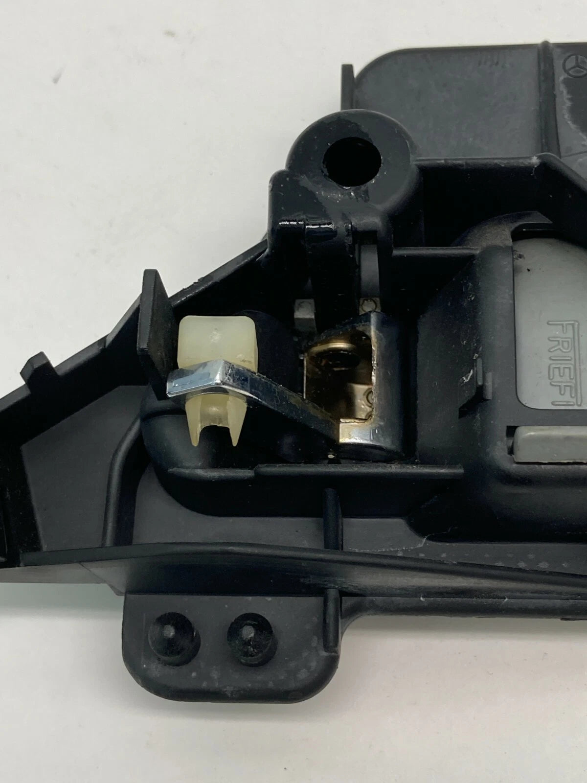 1994-1997 MERCEDES-BENZ C 280 C 220 FRONT RIGHT INNER DOOR HANDLE ASSEMBLY OEM