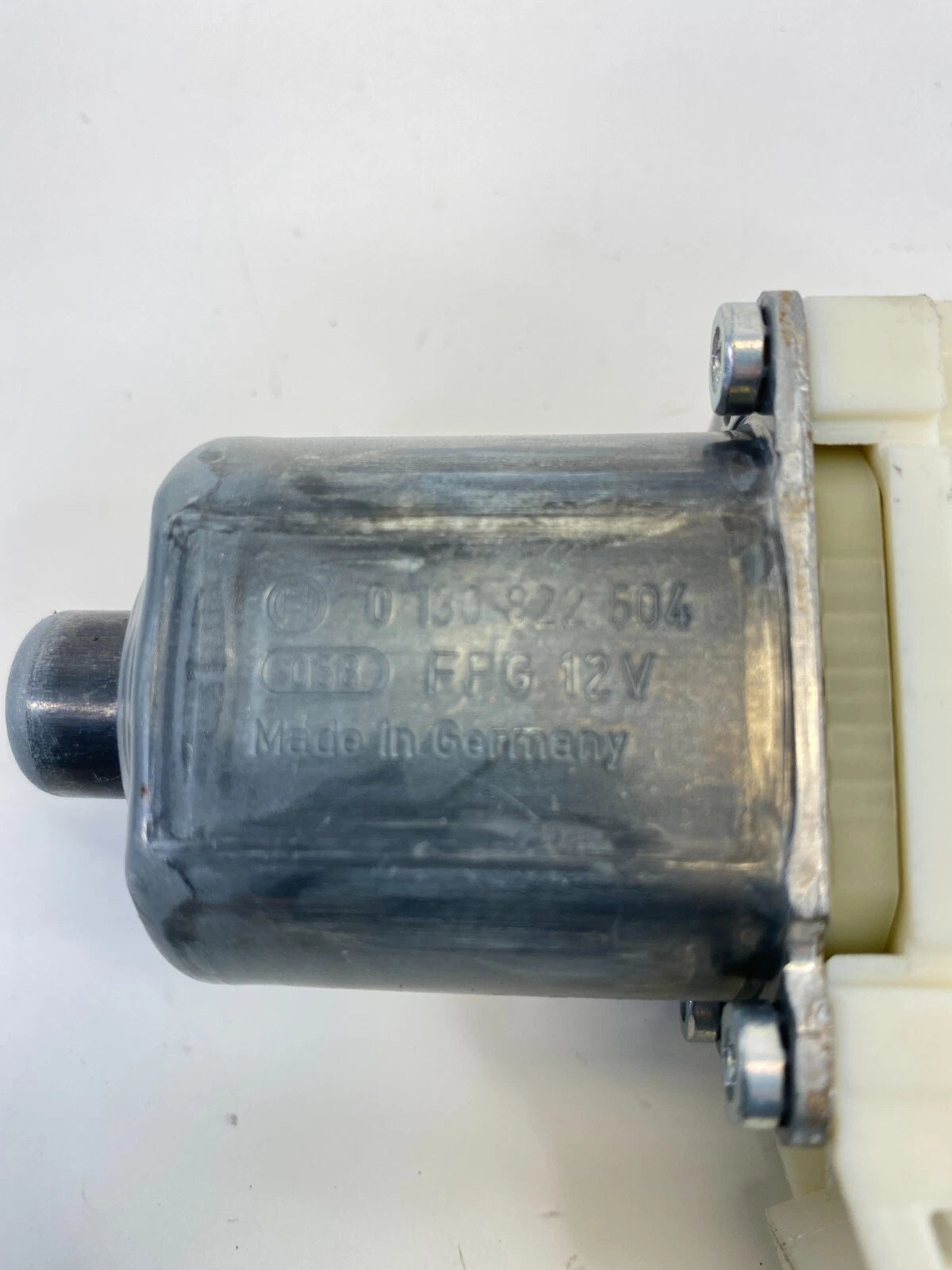 2010-2016 MERCEDES-BENZ E350 REAR RIGHT DOOR POWER WINDOW MOTOR A2048200642 OEM
