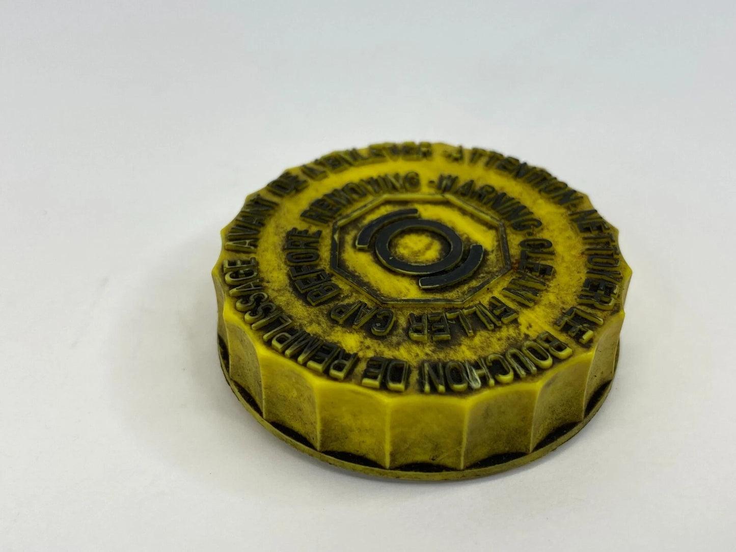 2009-2023 DODGE CHARGER BRAKE MASTER CYLINDER RESERVOIR TANK FLUID CAP COVER OEM