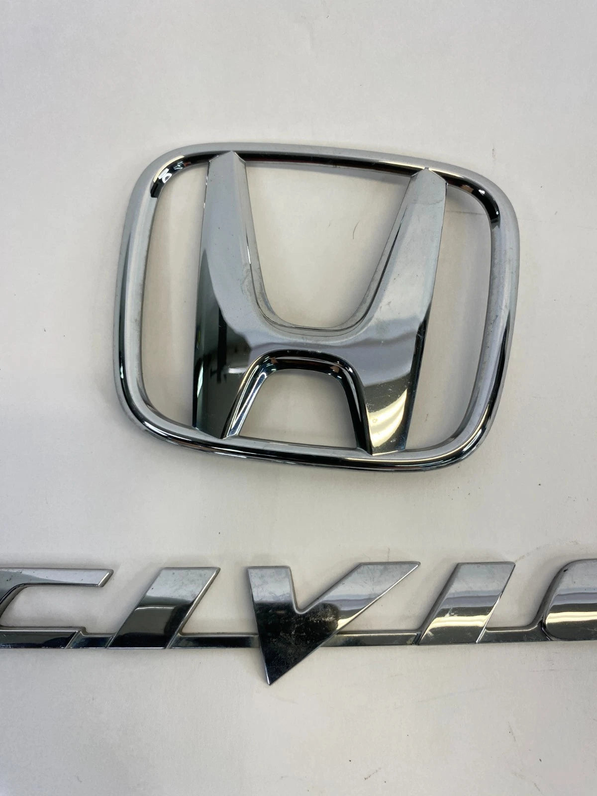 2006-2011 HONDA CIVIC REAR TRUNK LID EMBLEM LOGO BADGE CHROME 75701-SNA-0030