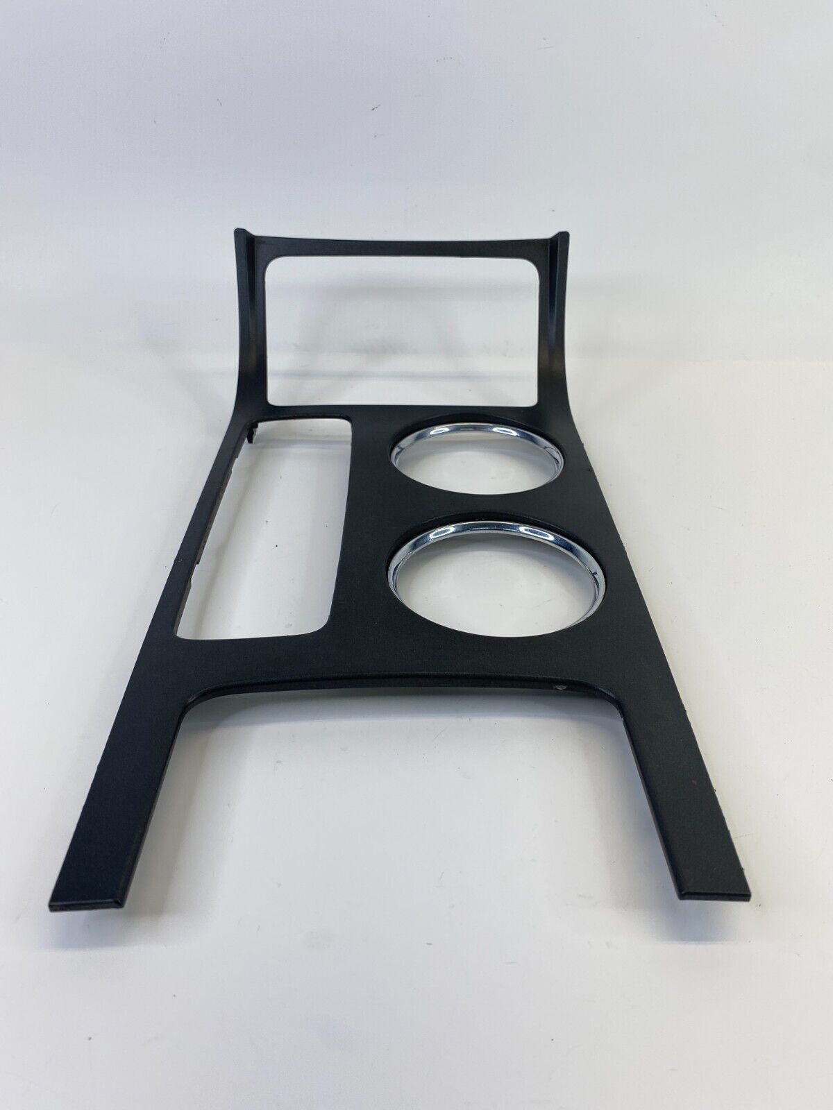 2009-2012 Chevrolet Traverse Center Console Shifter Bezel Surround Trim Assy OEM