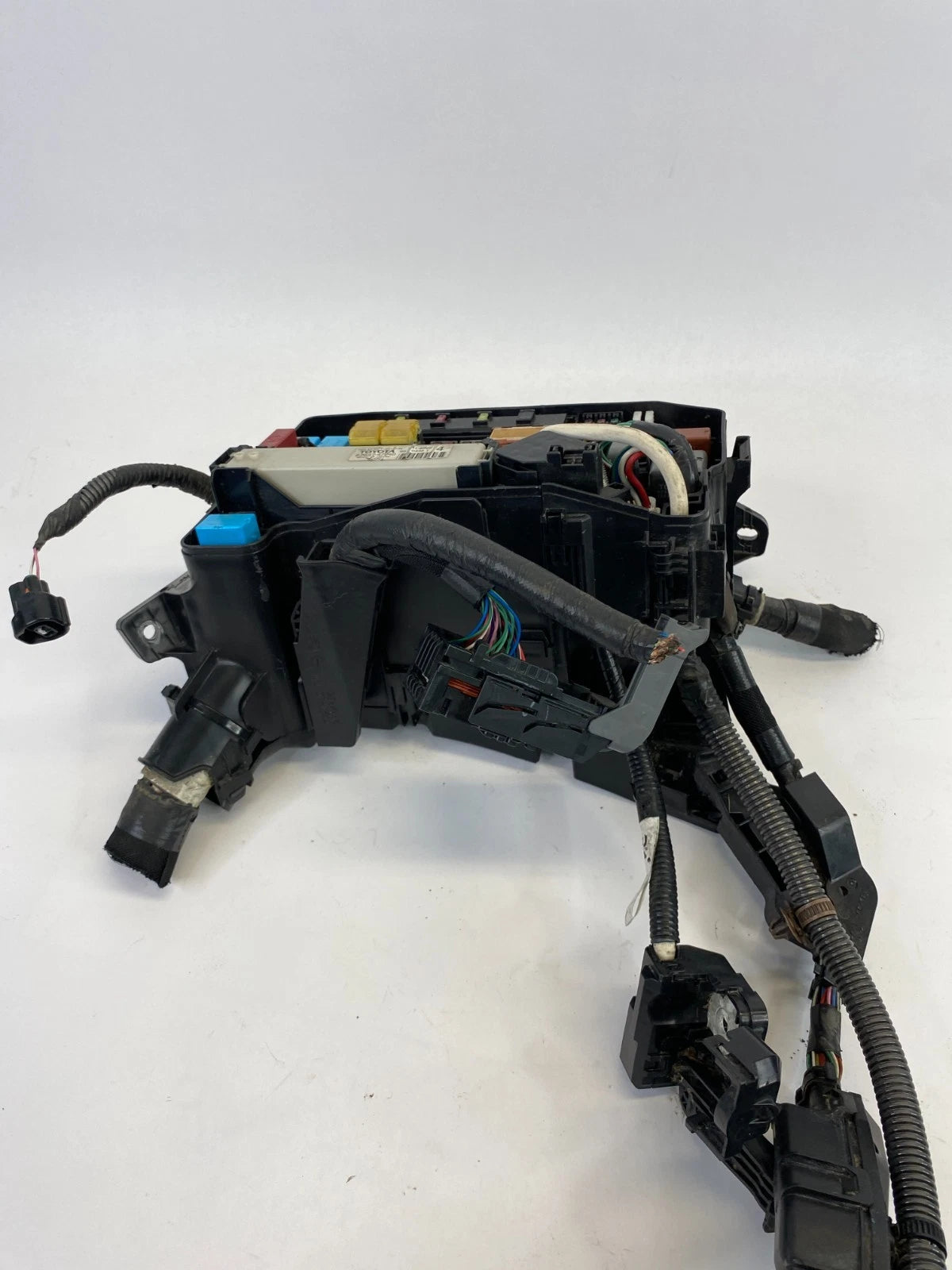 10 11 TOYOTA PRIUS 1.8L ENGINE FUSE BOX RELAY BLOCK ASSEMBLY UNIT 8264147040 OEM