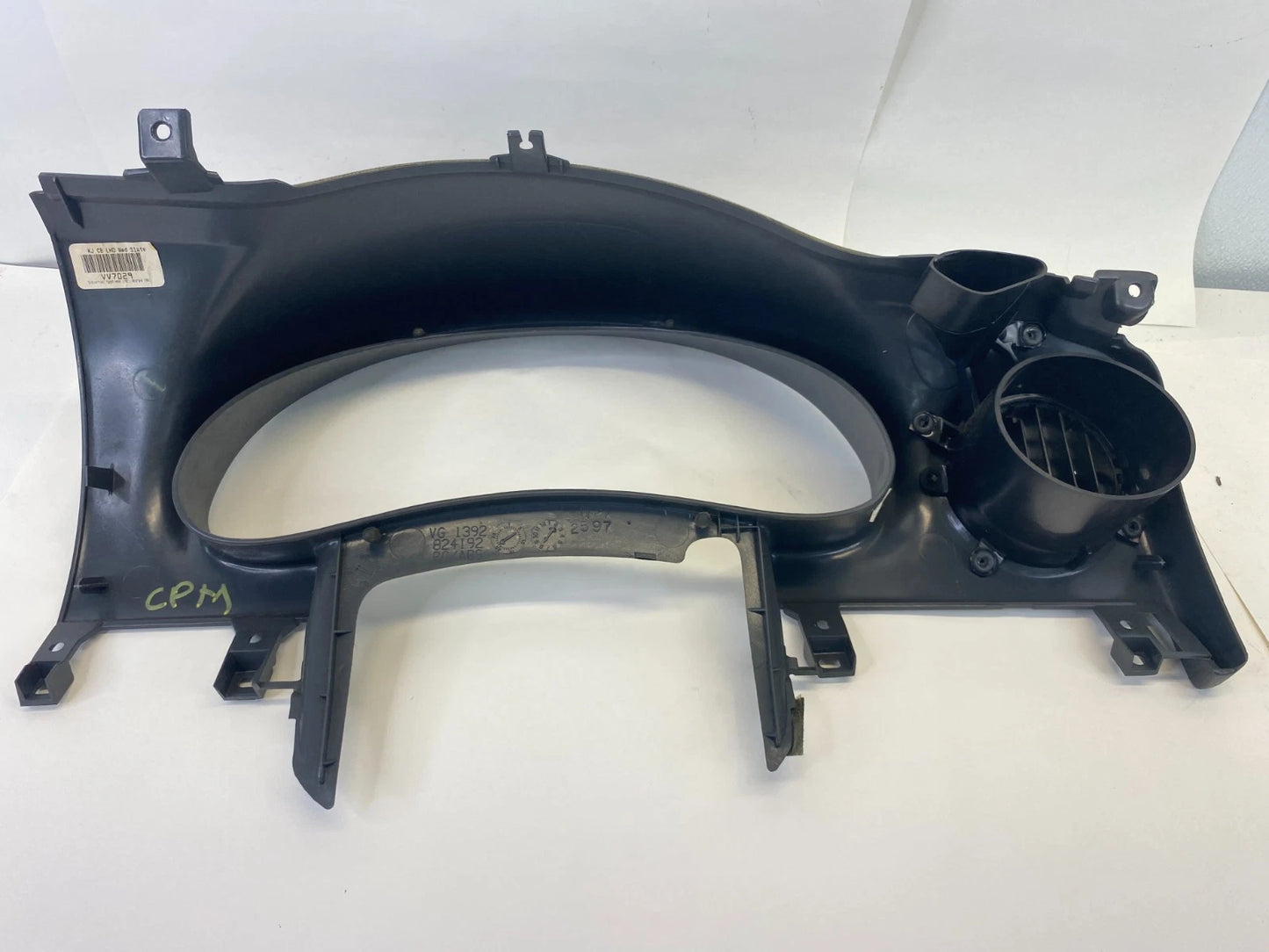 05 06 07 JEEP LIBERTY DASH INSTRUMENT CLUSTER COVER PANEL BEZEL 1392824192 OEM