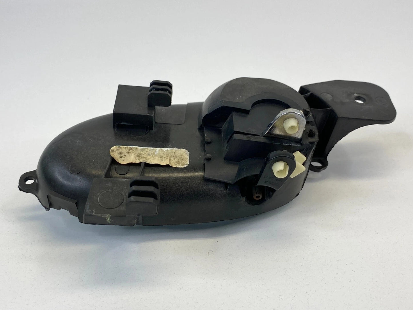 02-09 GMC ENVOY TRAILBLAZER REAR LEFT SIDE INNER DOOR HANDLE OEM