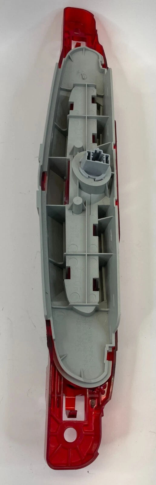 10 11 12 13 MAZDA 3 REAR THIRD 3RD BRAKE STOP LIGHT LAMP MOUNTED ASSY OEM
