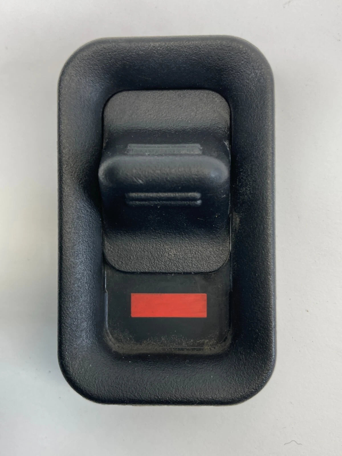 2000-2006 CHEVROLET TAHOE REAR LEFT SIDE DOOR LOCK CONTROL SWITCH 15172121 OEM