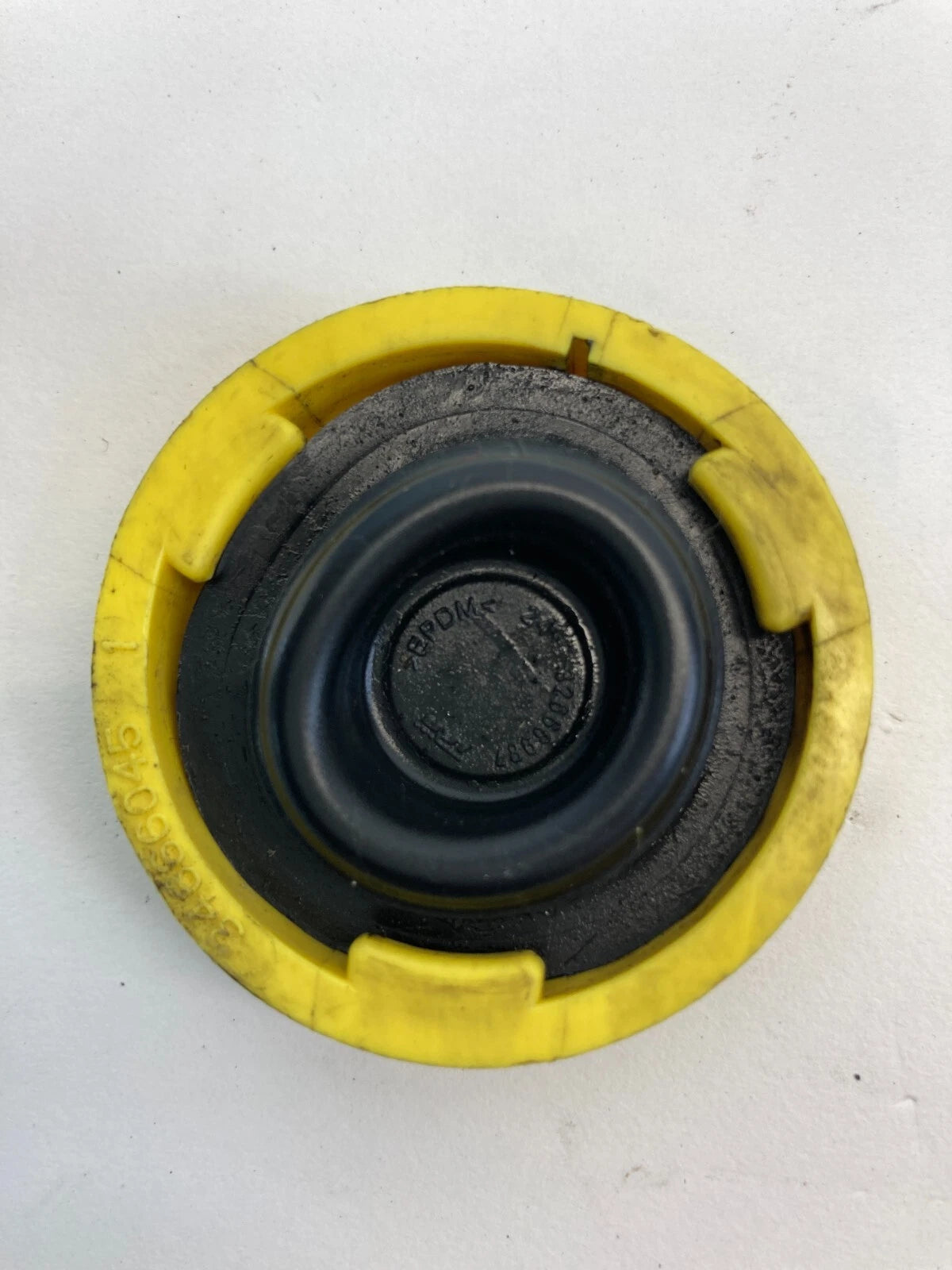 2012-2015 RAM CARGO VAN BRAKE MASTER CYLINDER RESERVOIR TANK FLUID CAP COVER OEM