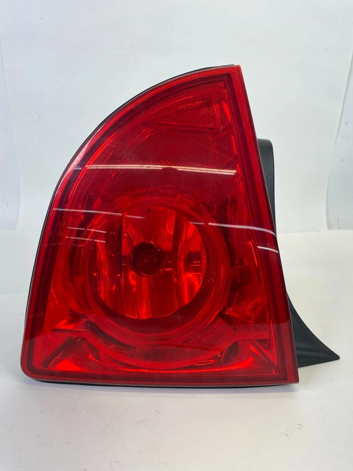 2008-2012 CHEVROLET MALIBU REAR LEFT DRIVER SIDE TAIL LAMP ASSEMBLY 20914363 OEM