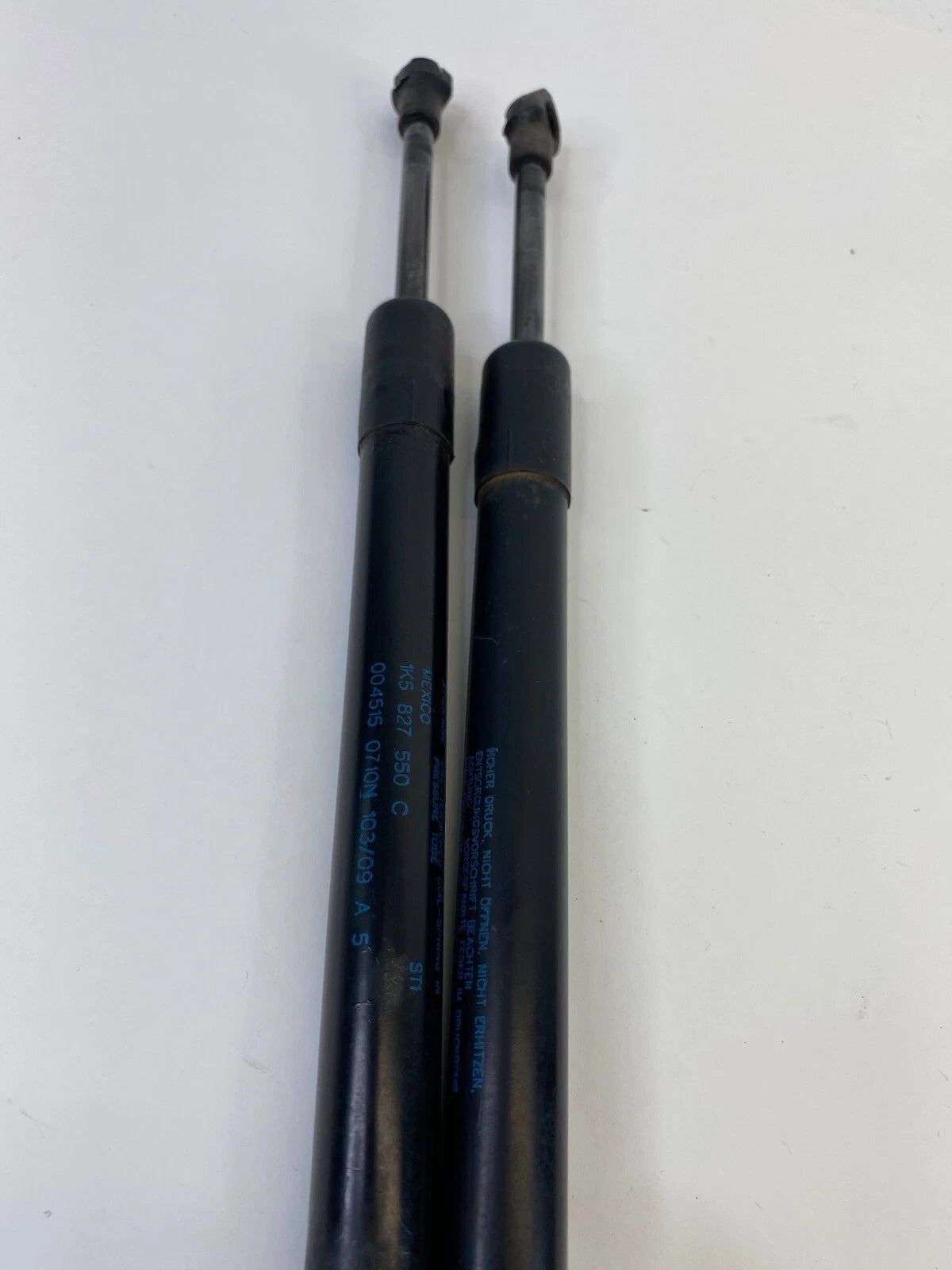 2005-2010 VW JETTA SEDAN REAR TRUNK TAILGATE LIFT SUPPORTS SHOCKS STRUTS OEM