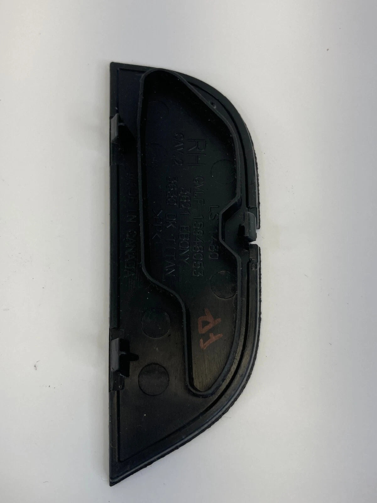 09-12 CHEVROLET TRAVERSE FRONT RIGHT DOOR ARMREST TRIM COVER CAP 15948053 OEM