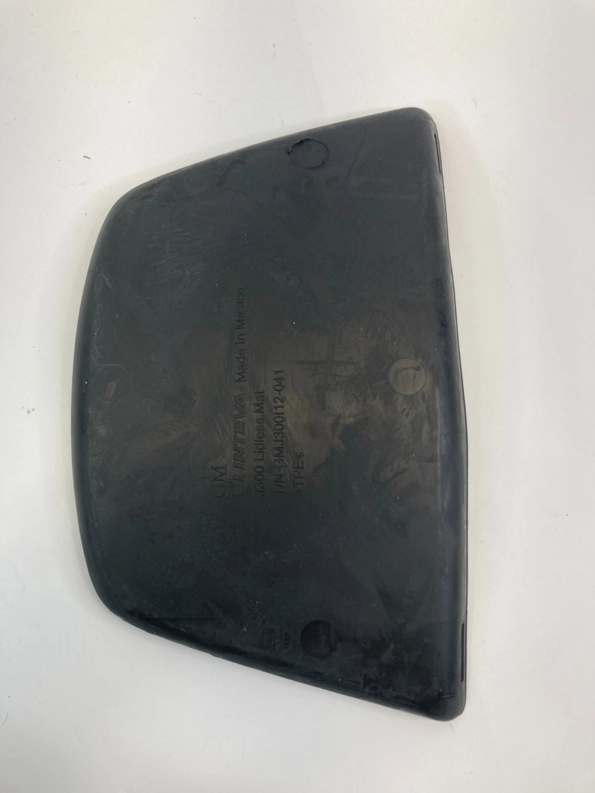 2011-2015 CHEVROLET CRUZE CENTER CONSOLE STORAGE COVER MAT LID GMJ300L12041 OEM