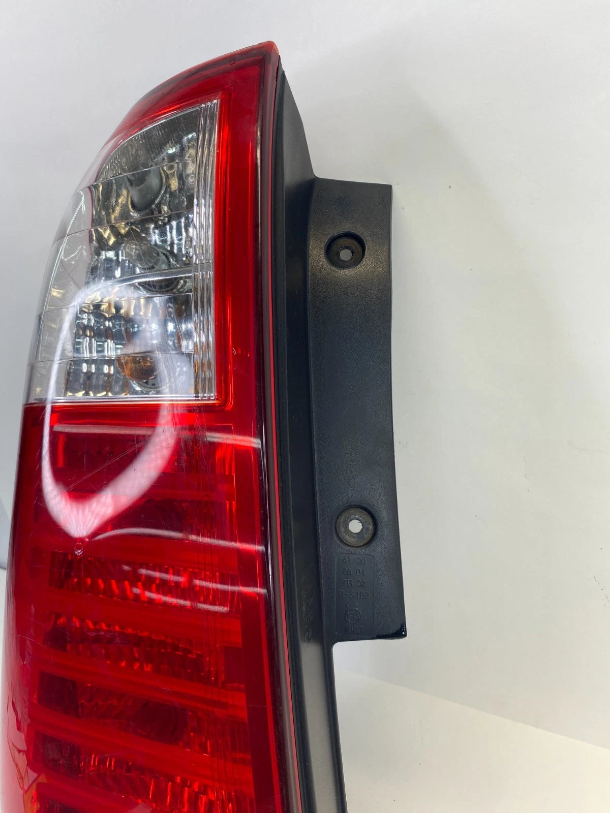 2006-2014 KIA SEDONA DRIVER LEFT SIDE TAIL LIGHT LAMP TAILLIGHT TAILLAMP OEM