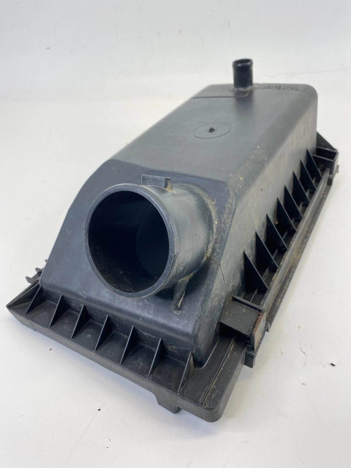 2007-2009 DODGE CALIBER AIR INTAKE FILTER BOX UPPER LID OEM FACTORY 04891700AC