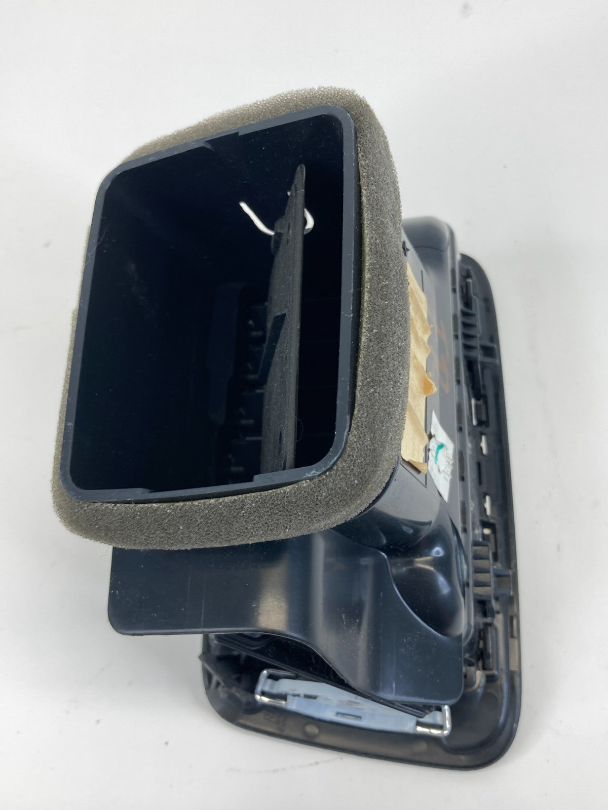 2015-2017 Chysler 200 Front Dash Right Passenger A/C Air Vent Outlet 1YE46TRMAC