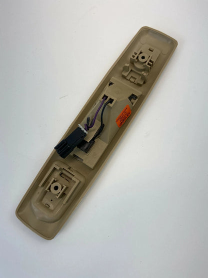 2005-2007 SATURN RELAY REAR RIGHT SIDE INTERIOR READING LIGHT LAMP 10380401 OEM
