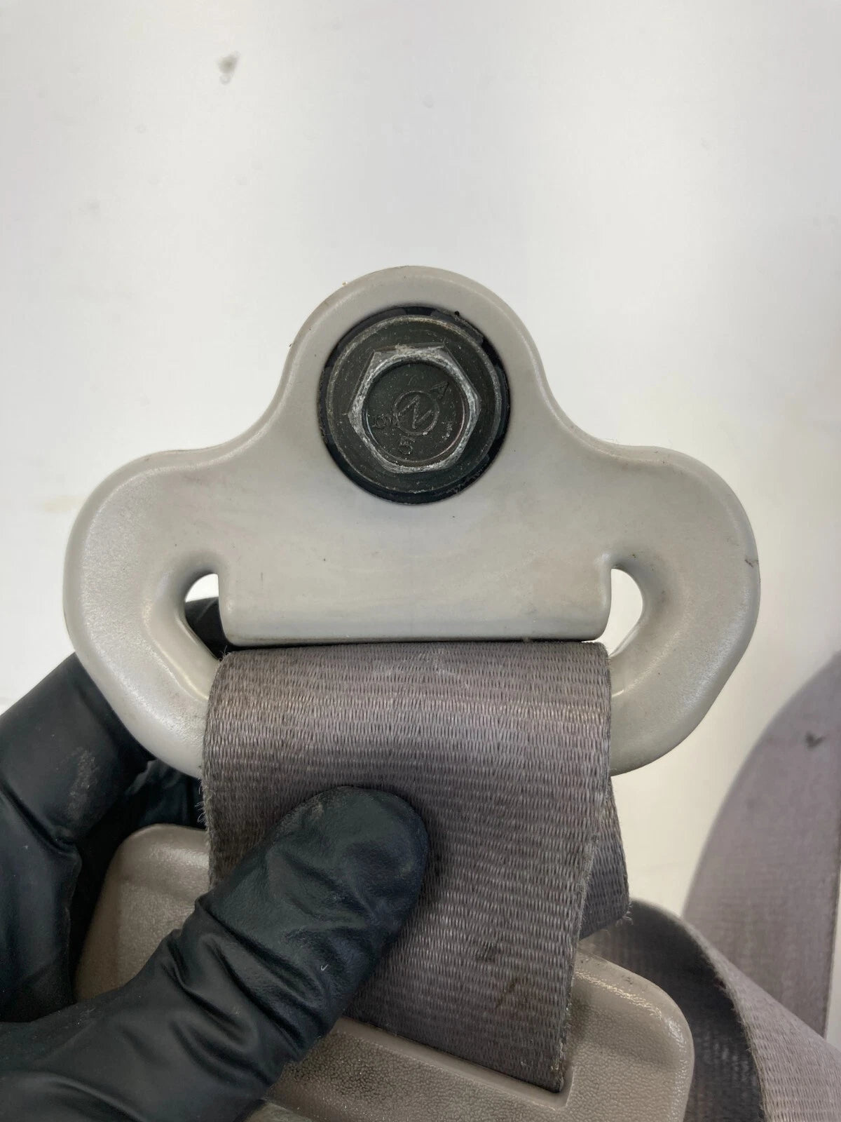 99-04 HONDA ODYSSEY FRONT RIGHT SIDE SEAT BELT RETRACTOR NSB0876RT04 OEM