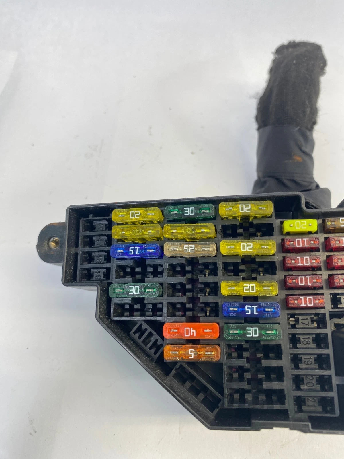 2009-2017 VOLKSWAGEN CC FUSE PANEL RELAY HOLDER BLOCK INTERIOR FRONT OEM FACTORY