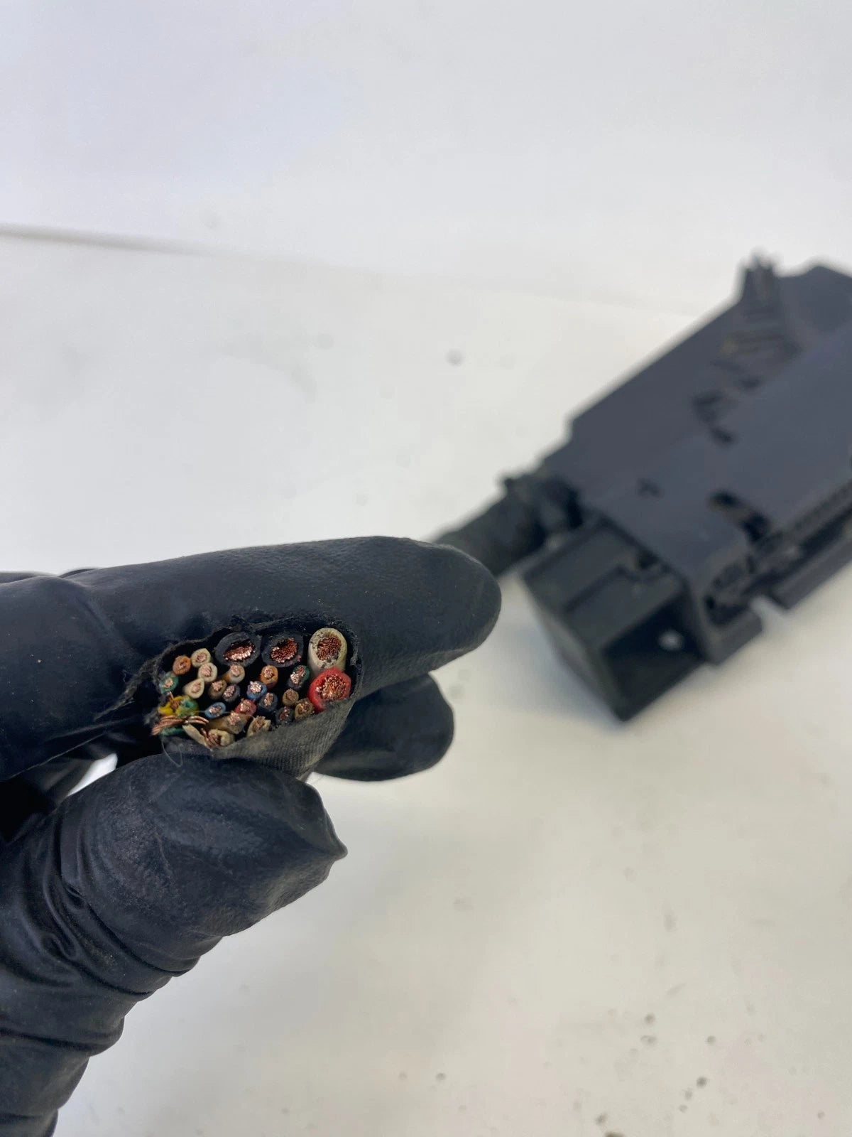 2010-2013 KIA FORTE SEDAN ABS PUMP CONTROL MODULE CONNECTOR PIGTAIL HARNESS OEM