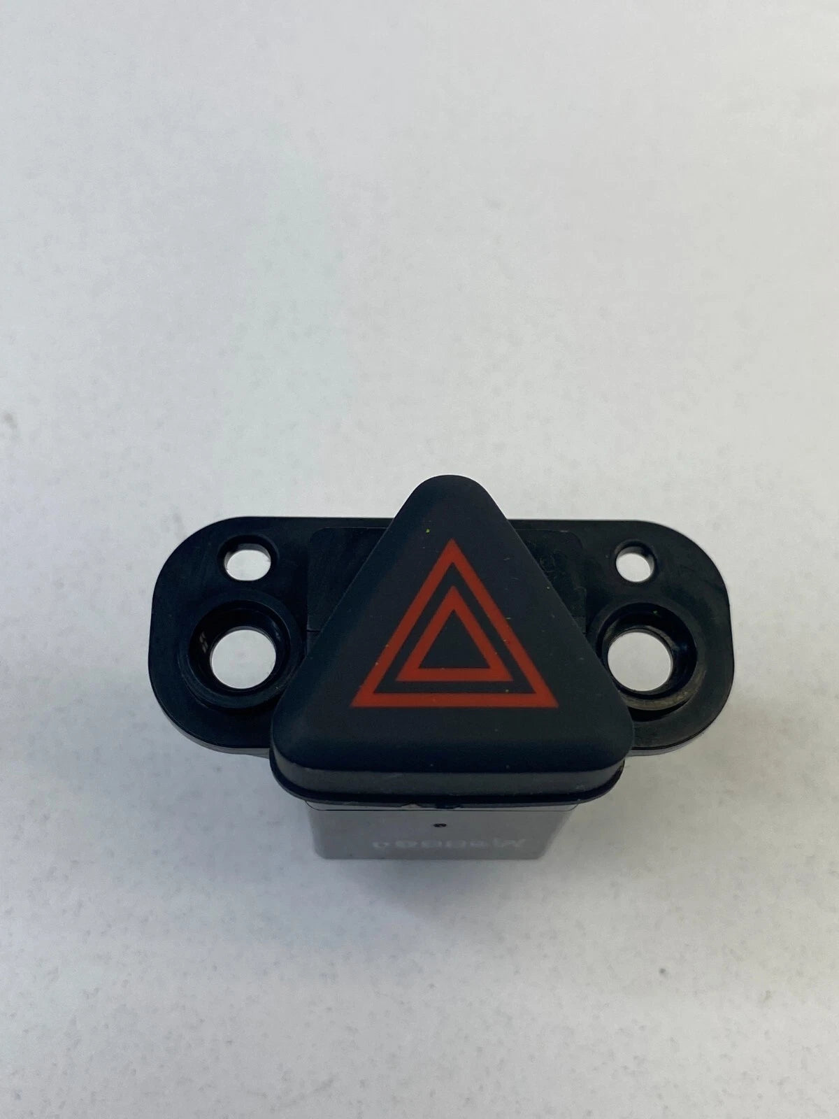 2011-2016 CHEVROLET CRUZE EMERGENCY LIGHT WARNING HAZARD SWITCH BUTTON 95214143