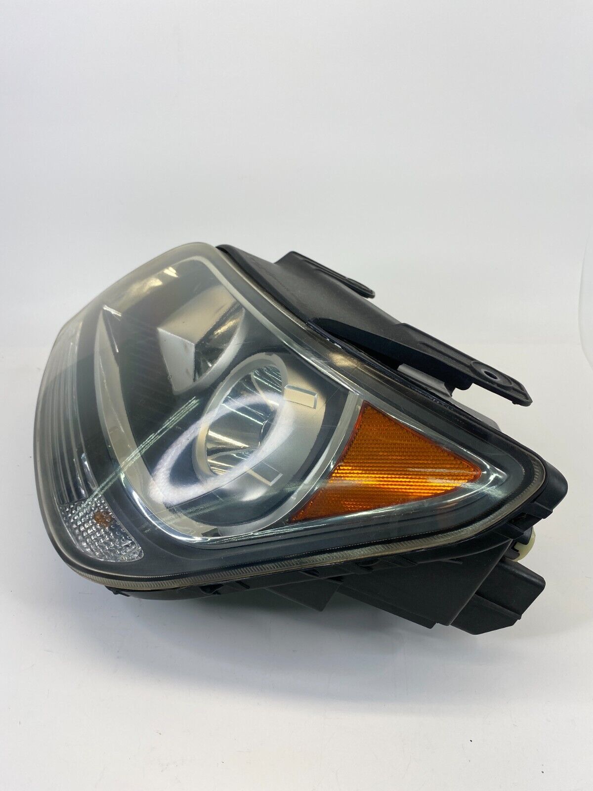 2009 2010 2011 Kia Borrego Front Left Driver Headlight Headlamp OEM