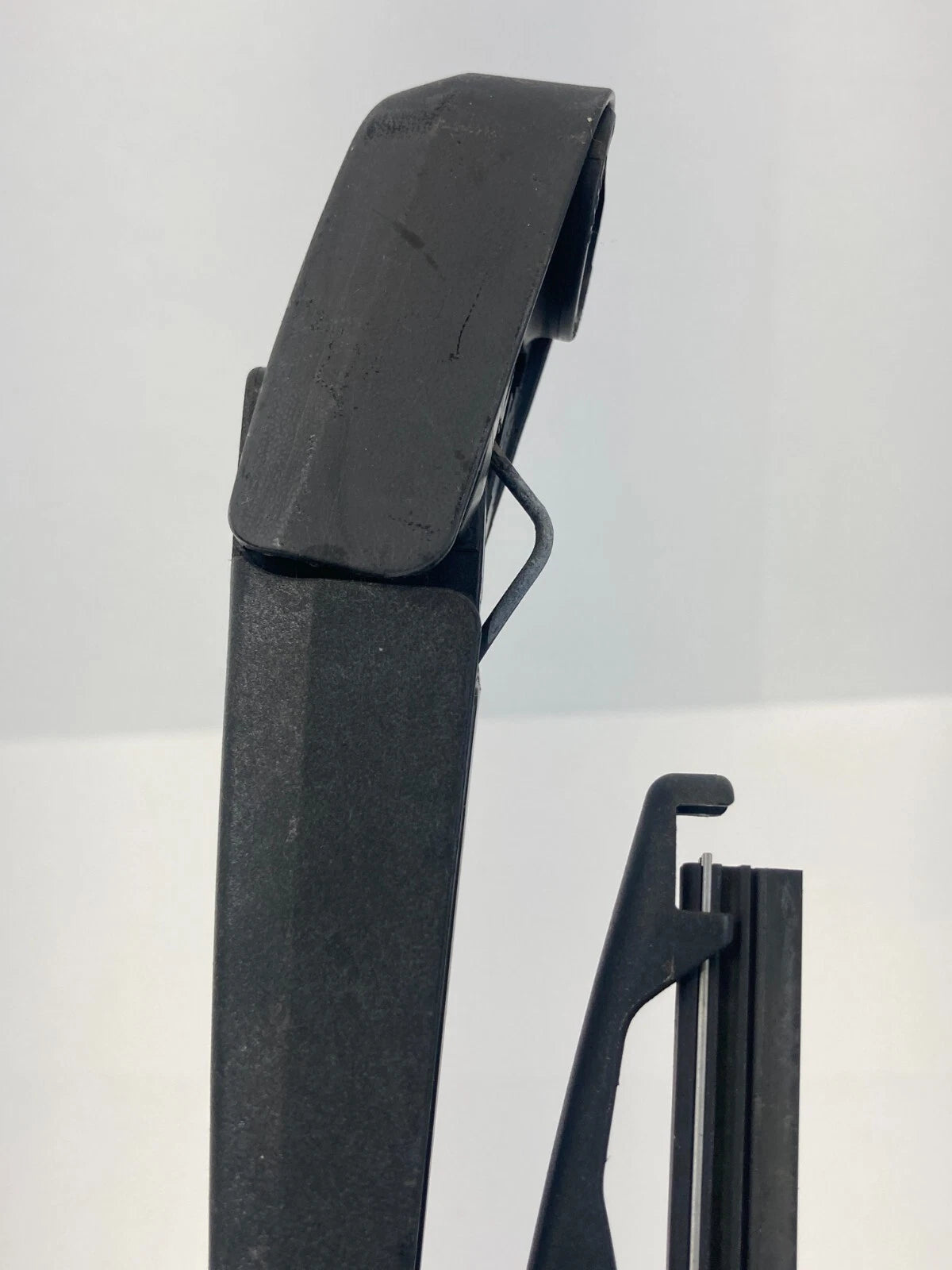 2010 2011 2012 2013 KIA SOUL REAR BACK WINDSHIELD WIPER ARM BLADE OEM