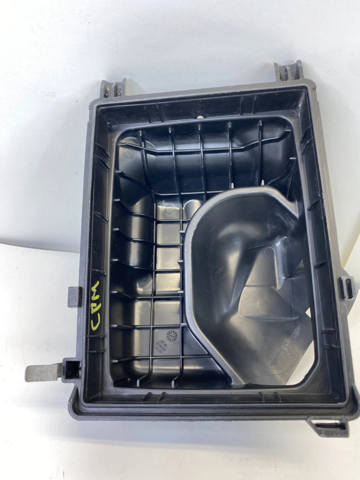 2013-2019 NISSAN SENTRA 1.8L AIR CLEANER FILTER BOX HOUSING LOWER COVER OEM