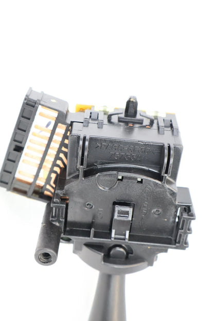 2006-2008 HYUNDAI ACCENT FRONT & REAR WINDSHIELD WIPER CONTROL SWITCH 75733A OEM