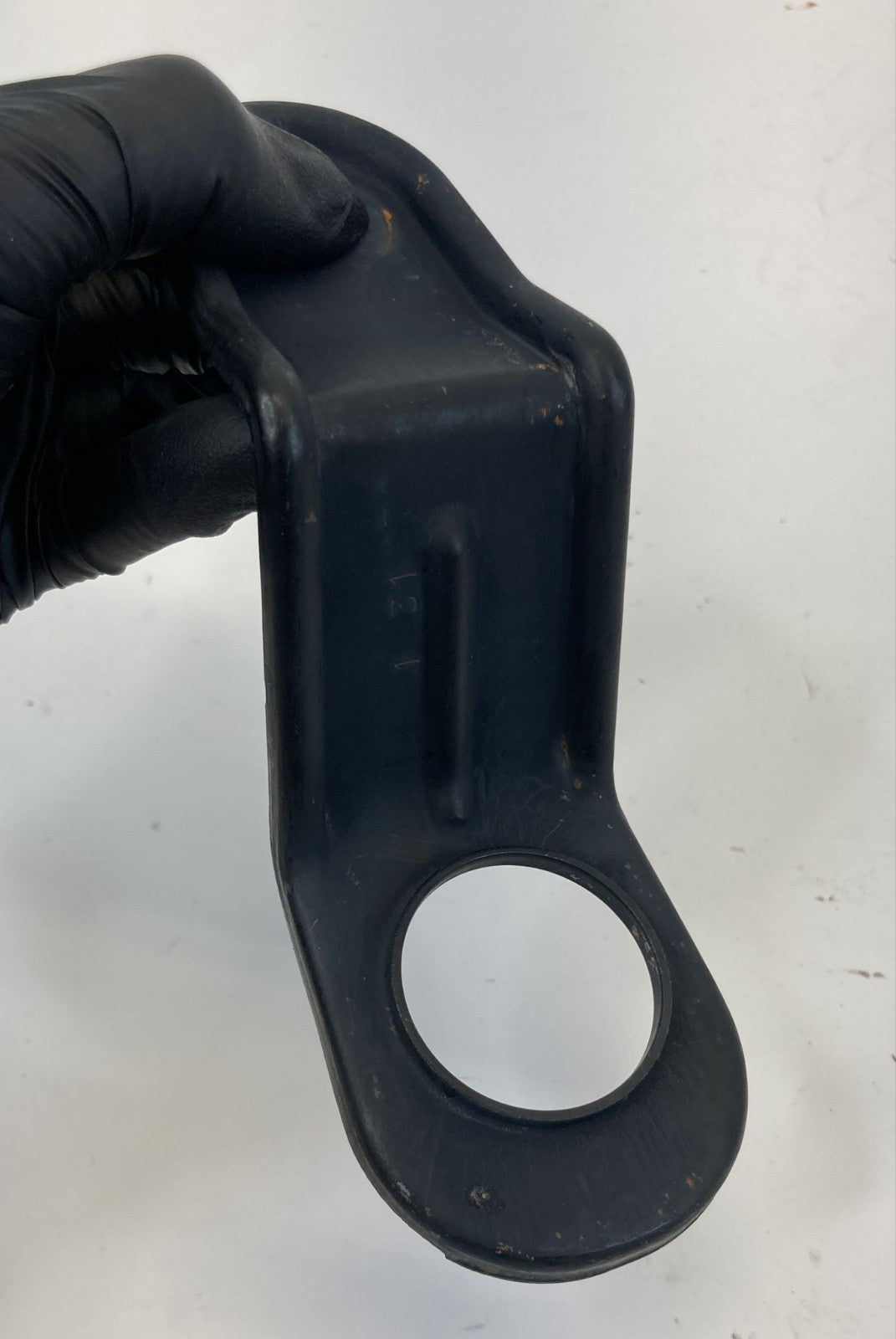 2012-2015 Chevrolet Captiva Sport Radiator Upper Mount Support Bracket Set Pair